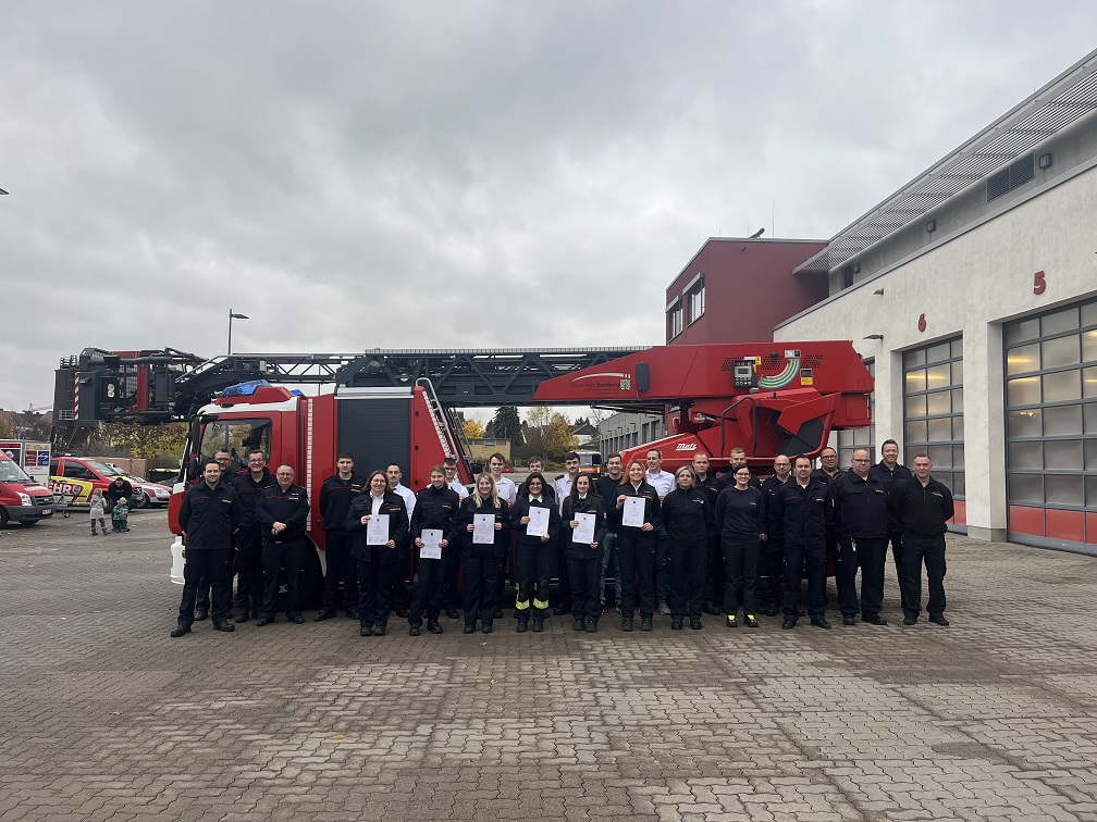 Feuerwehrleute für Atemschutzeinsatz vorbereitet - In Homburg fand ein Lehrgang für vier Kommunen statt